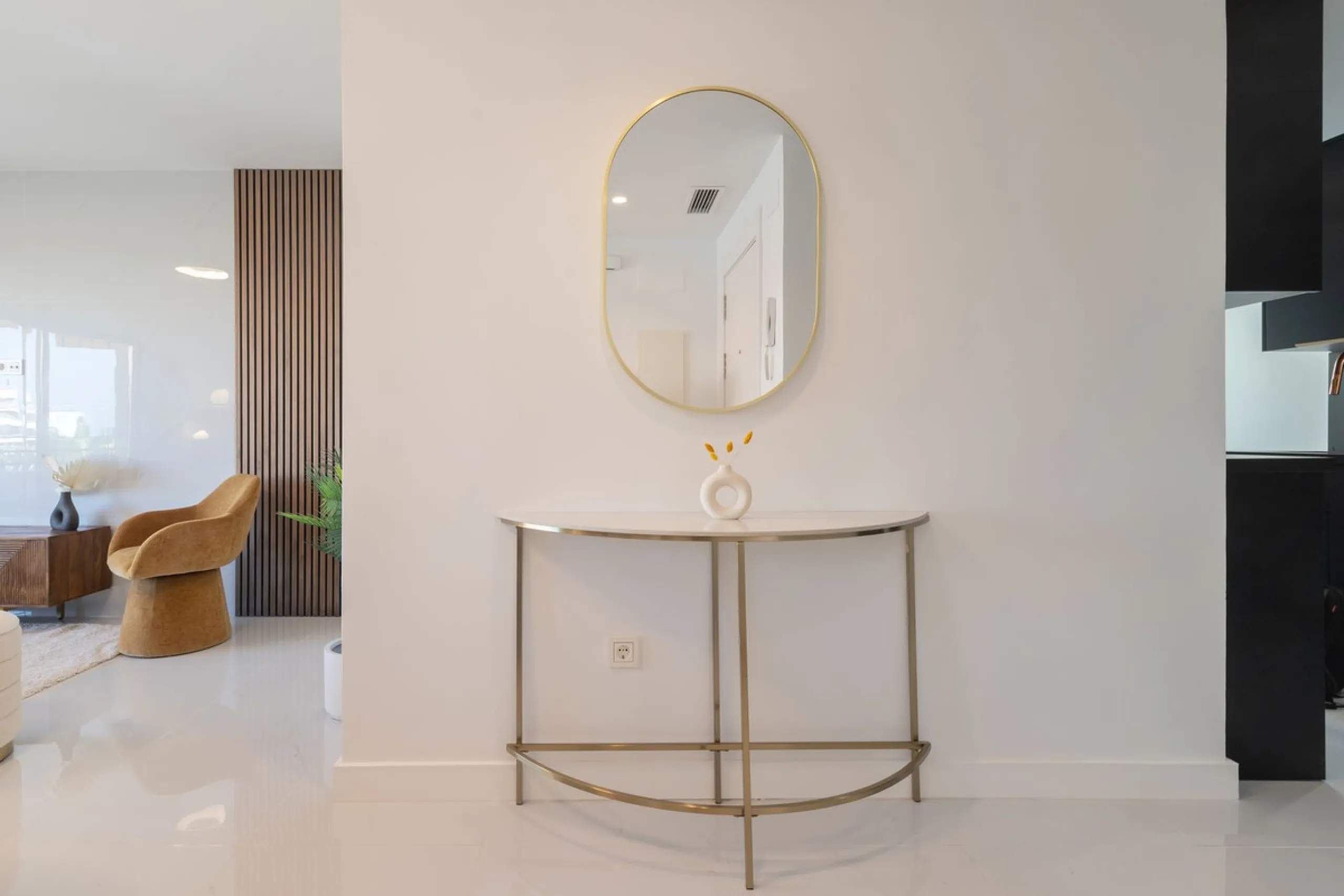 Brand-New Penthouse, Fully Renovated, Right in the Heart of Marbella Center!