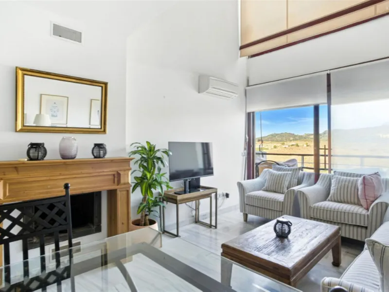 Elegant West-Facing Duplex Penthouse in Parque Botánico, Benahavis, with Touristica Licence.