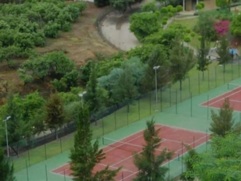 Elegant West-Facing Duplex Penthouse in Parque Botánico, Benahavis, with Touristica Licence.