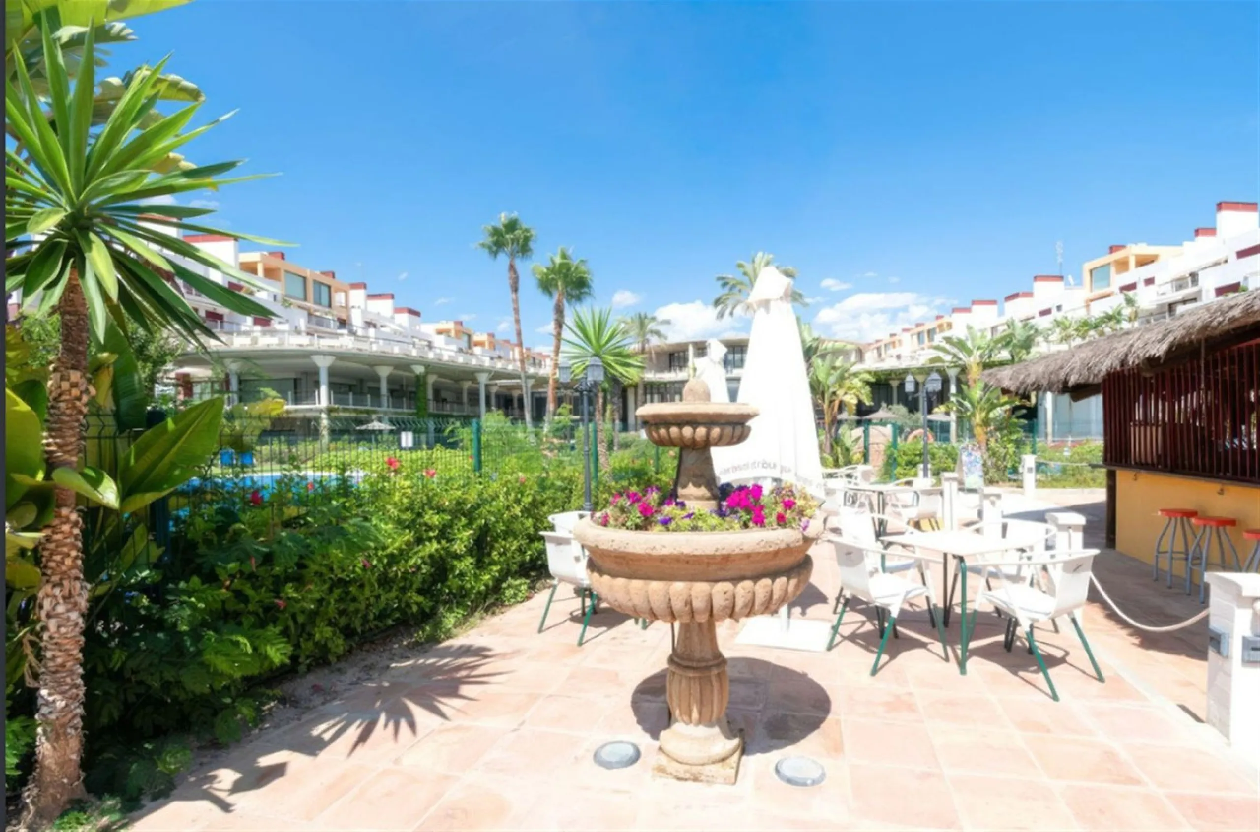 Elegant West-Facing Duplex Penthouse in Parque Botánico, Benahavis, with Touristica Licence.
