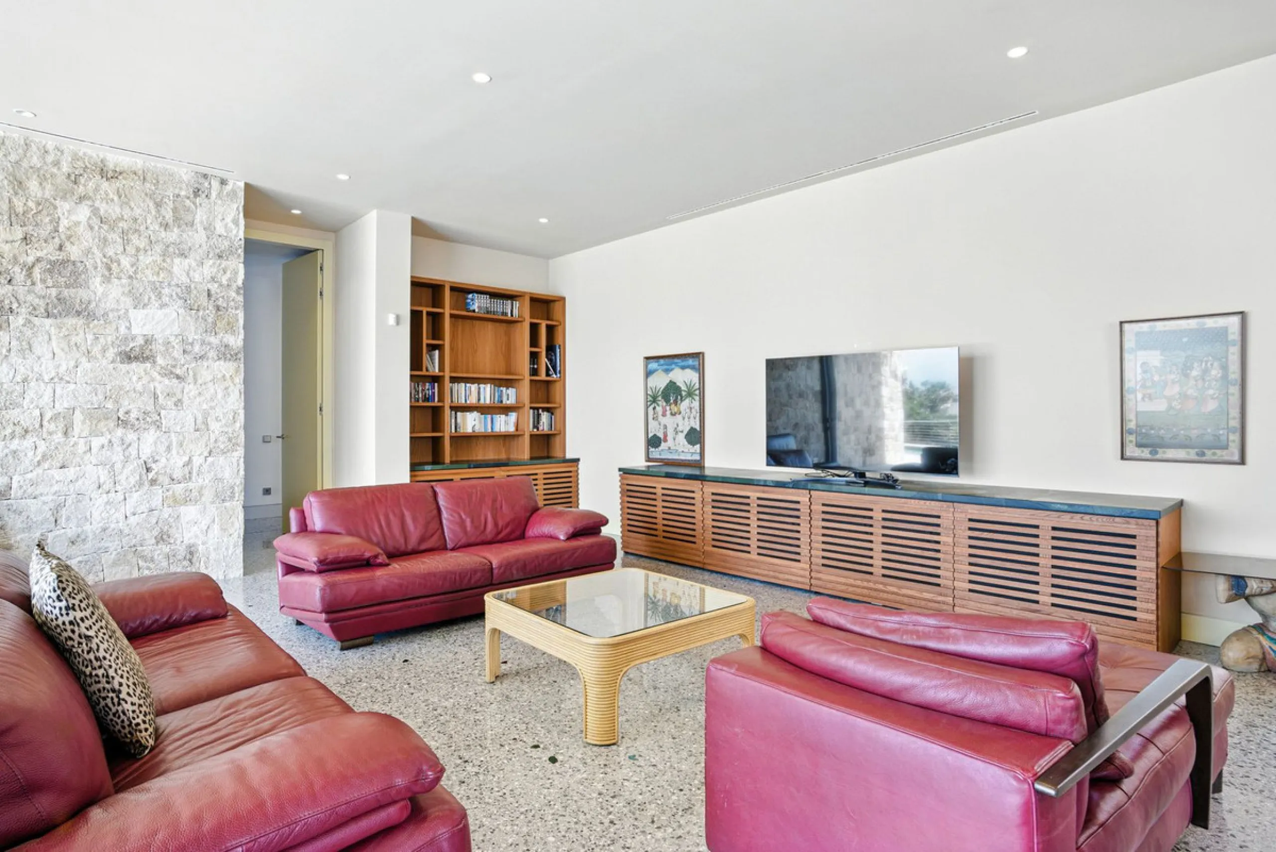 Exclusive Villa in the Heart of Elviria, East Marbella