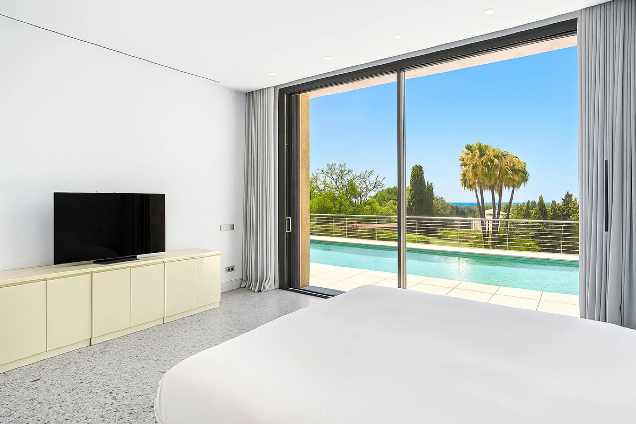 Exclusive Villa in the Heart of Elviria, East Marbella