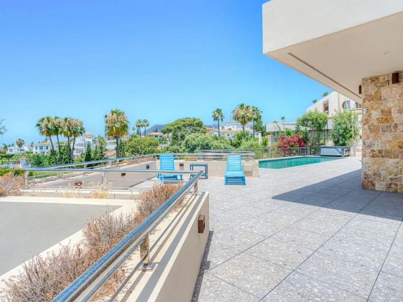 Exclusive Villa in the Heart of Elviria, East Marbella