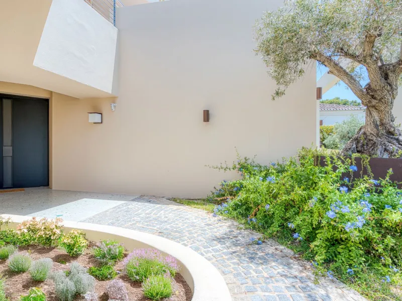 Exclusive Villa in the Heart of Elviria, East Marbella