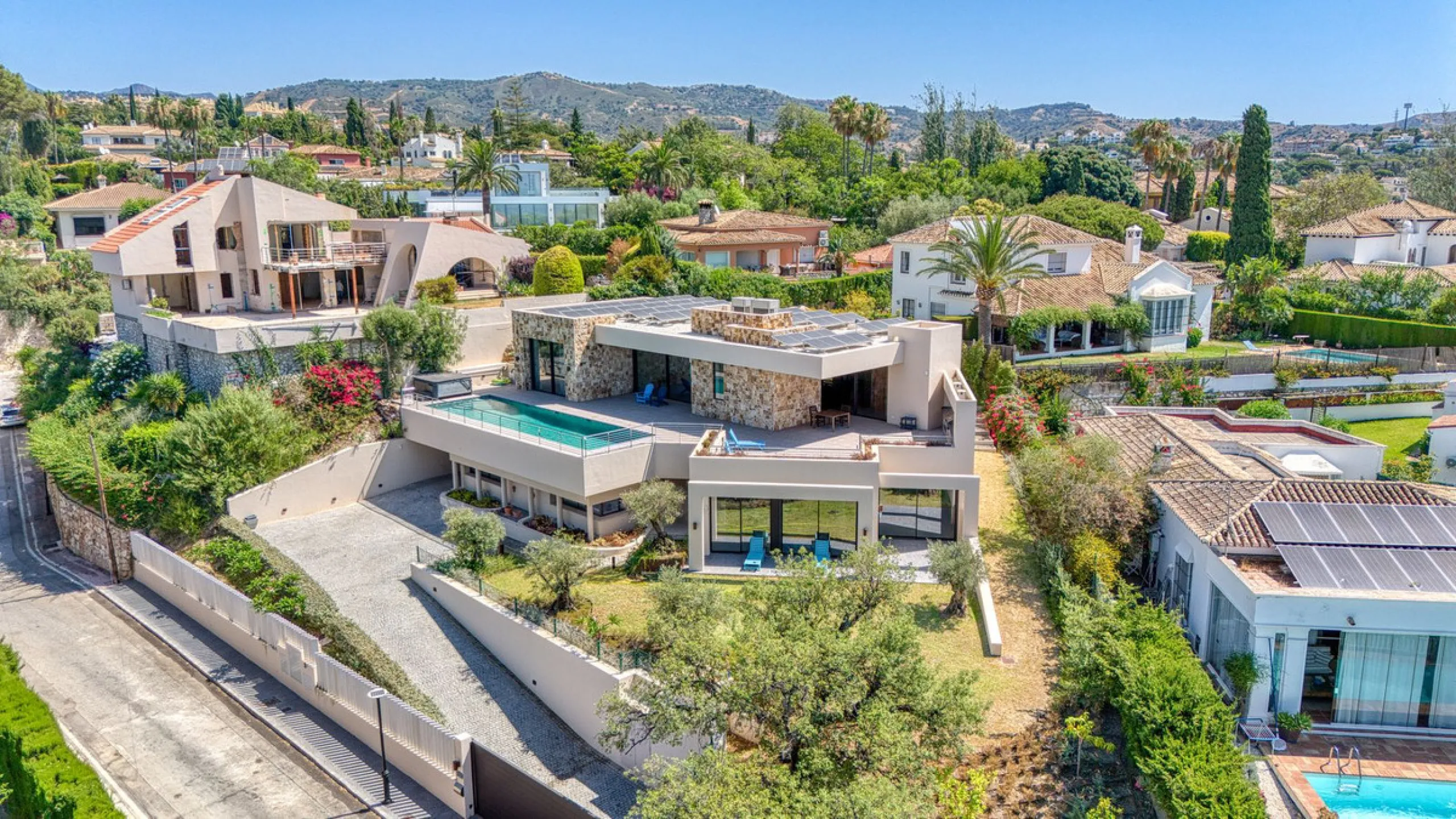Exclusive Villa in the Heart of Elviria, East Marbella