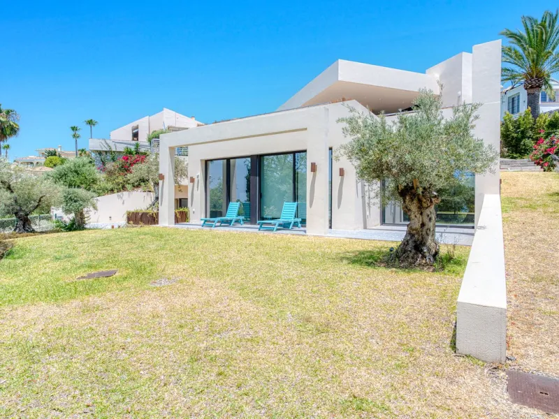Exclusive Villa in the Heart of Elviria, East Marbella
