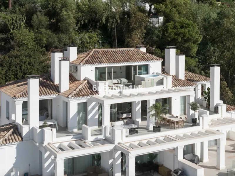 Located in the exclusive gated community of 9 Lions Residences above Puerto Banus, this corner duplex penthouse offers complete privacy, breathtaking sea views, and the feel of a private villa – without the maintenance.