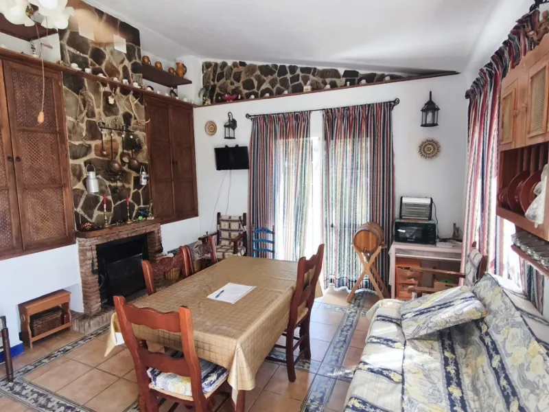 Charming property with views, pool and covered terrace - near Marbella