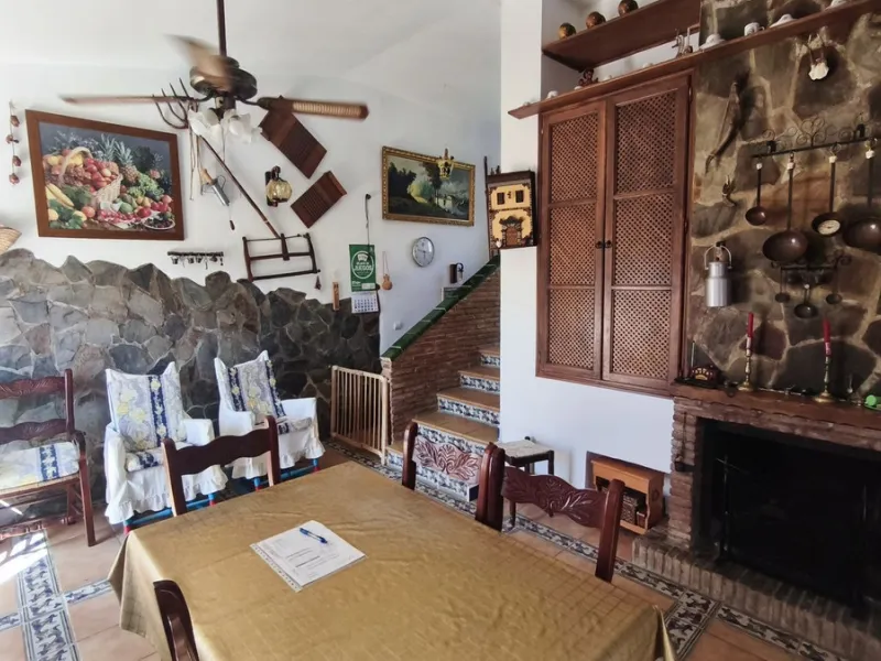 Charming property with views, pool and covered terrace - near Marbella