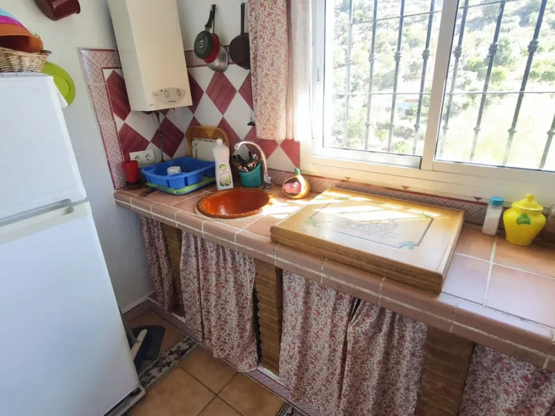 Charming property with views, pool and covered terrace - near Marbella