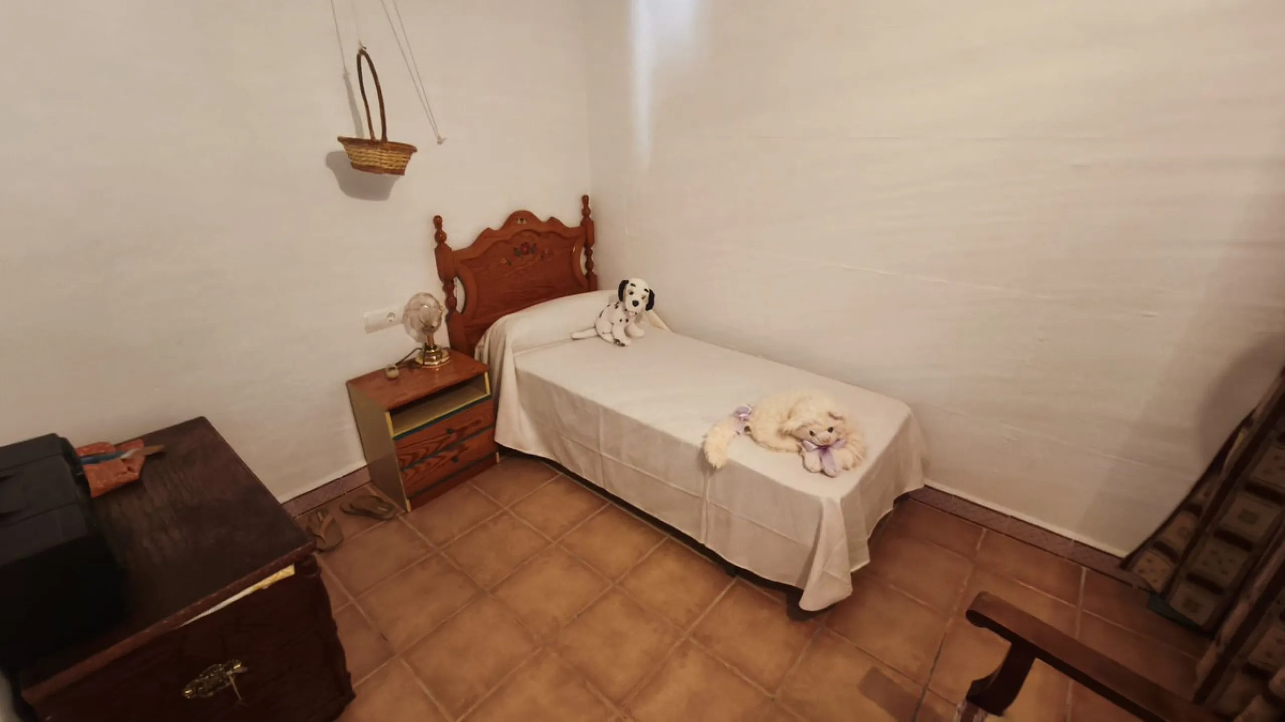 Charming property with views, pool and covered terrace - near Marbella