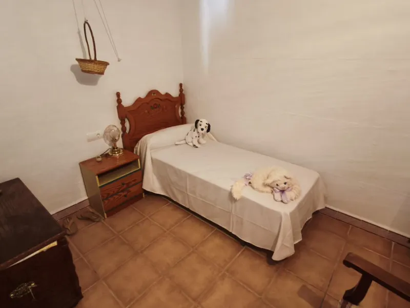 Charming property with views, pool and covered terrace - near Marbella