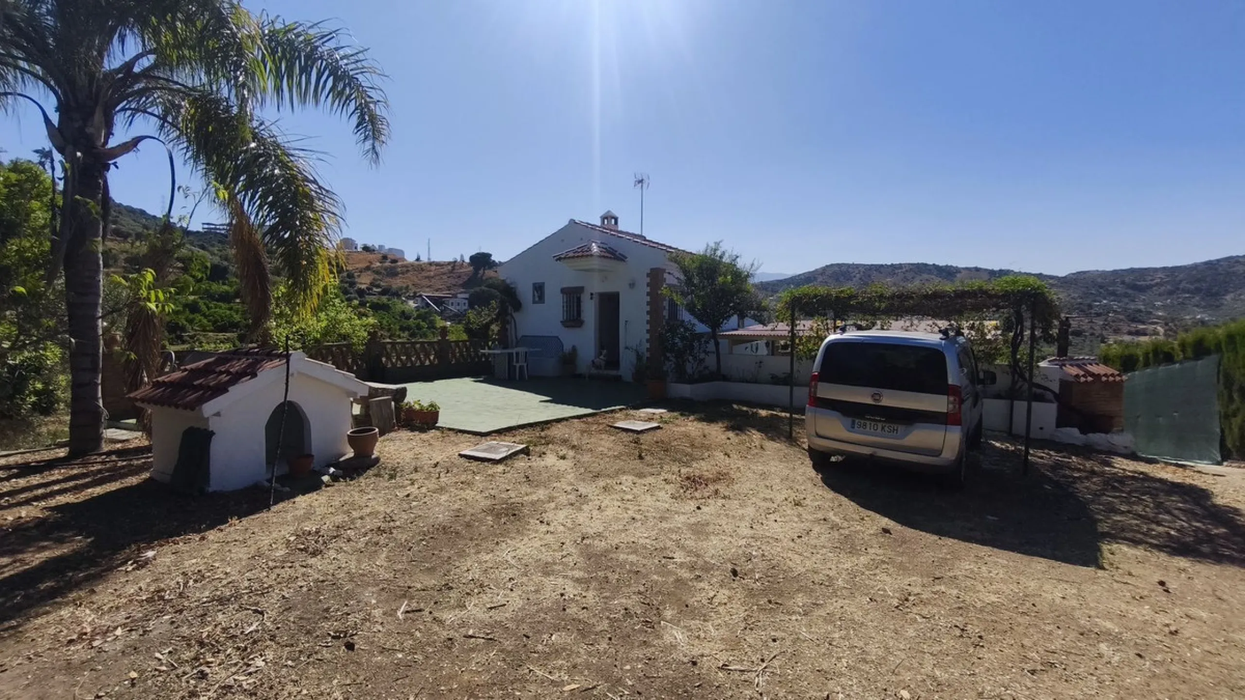Charming property with views, pool and covered terrace - near Marbella