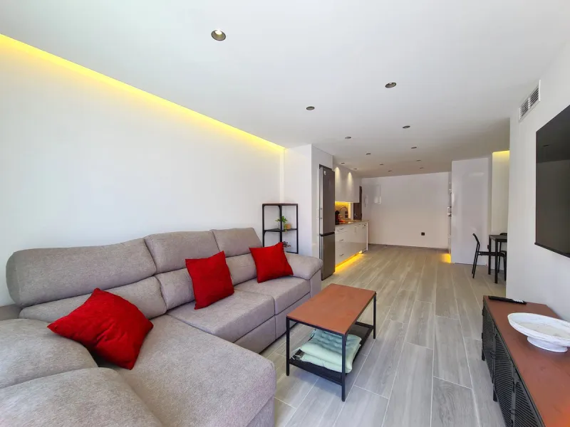 MAGNIFICENT 4-BEDROOM APARTMENT IN THE CENTER OF ESTEPONA
