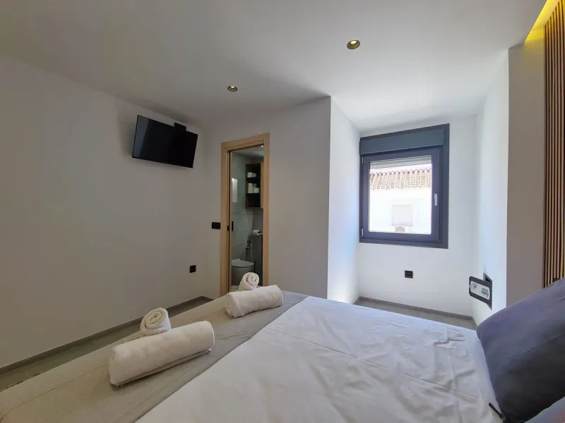 MAGNIFICENT 4-BEDROOM APARTMENT IN THE CENTER OF ESTEPONA