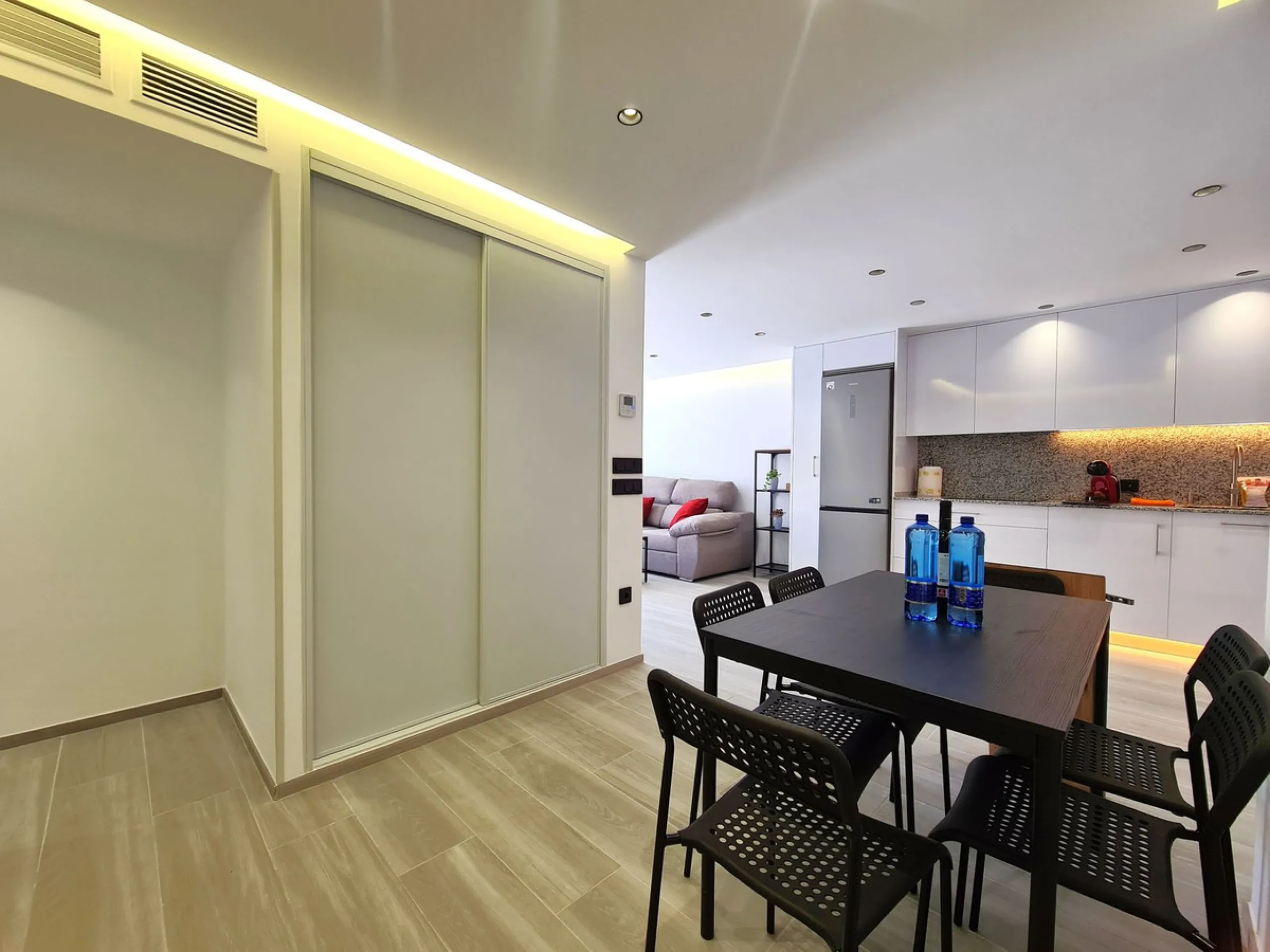 MAGNIFICENT 4-BEDROOM APARTMENT IN THE CENTER OF ESTEPONA
