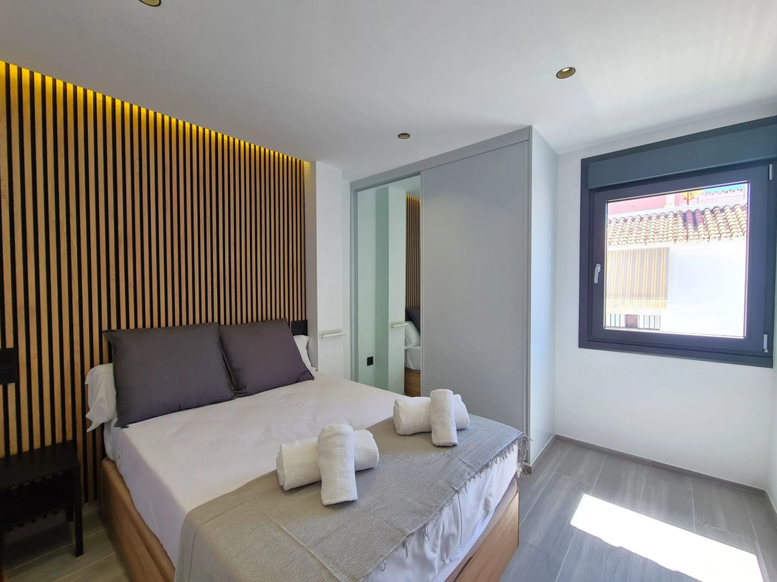 MAGNIFICENT 4-BEDROOM APARTMENT IN THE CENTER OF ESTEPONA