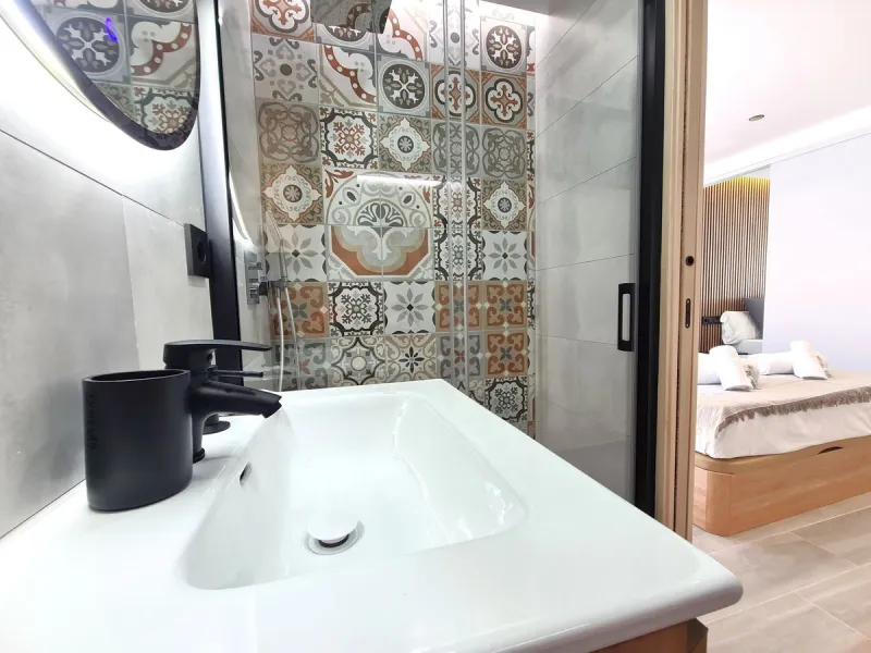 MAGNIFICENT 4-BEDROOM APARTMENT IN THE CENTER OF ESTEPONA