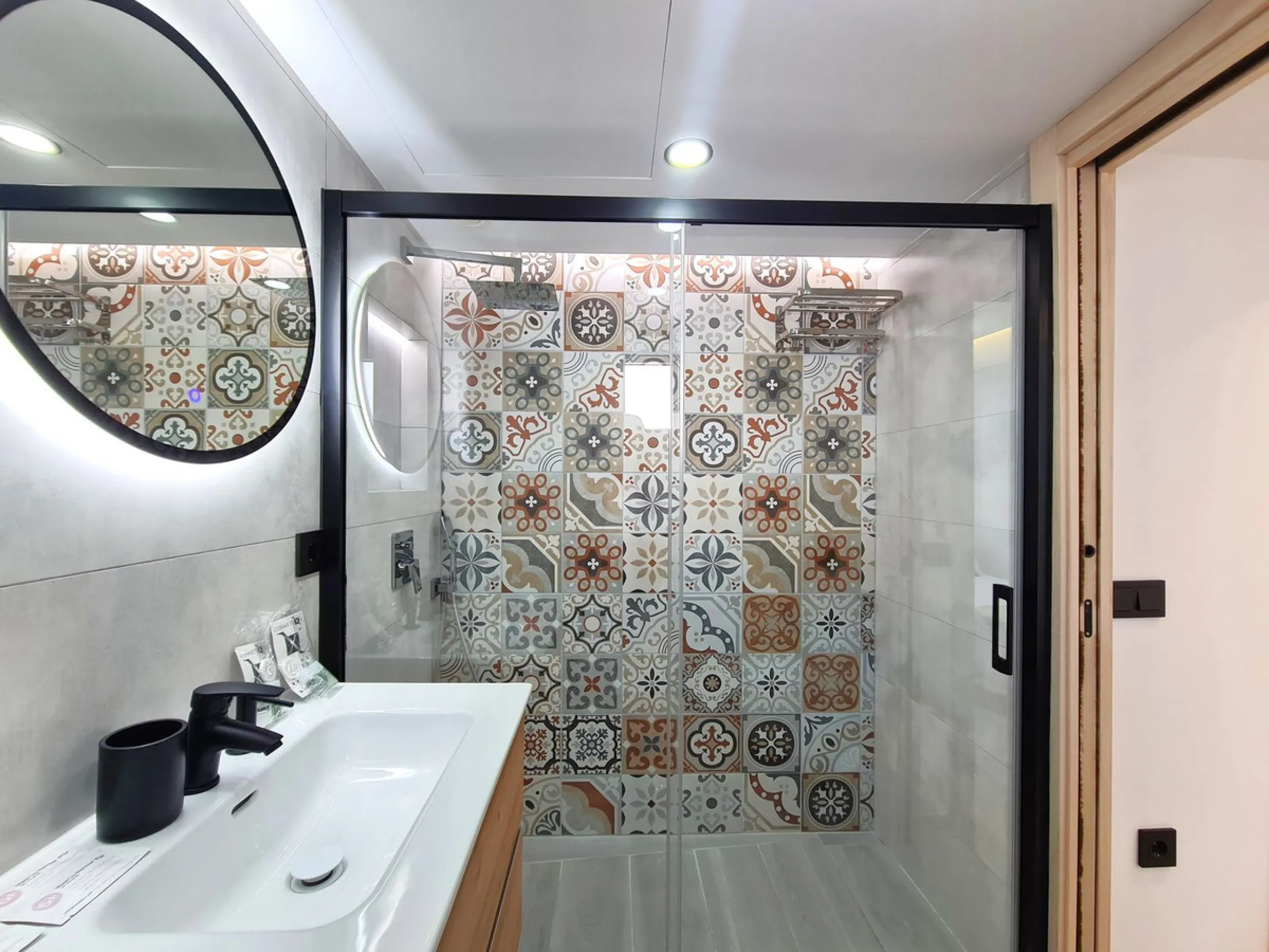 MAGNIFICENT 4-BEDROOM APARTMENT IN THE CENTER OF ESTEPONA