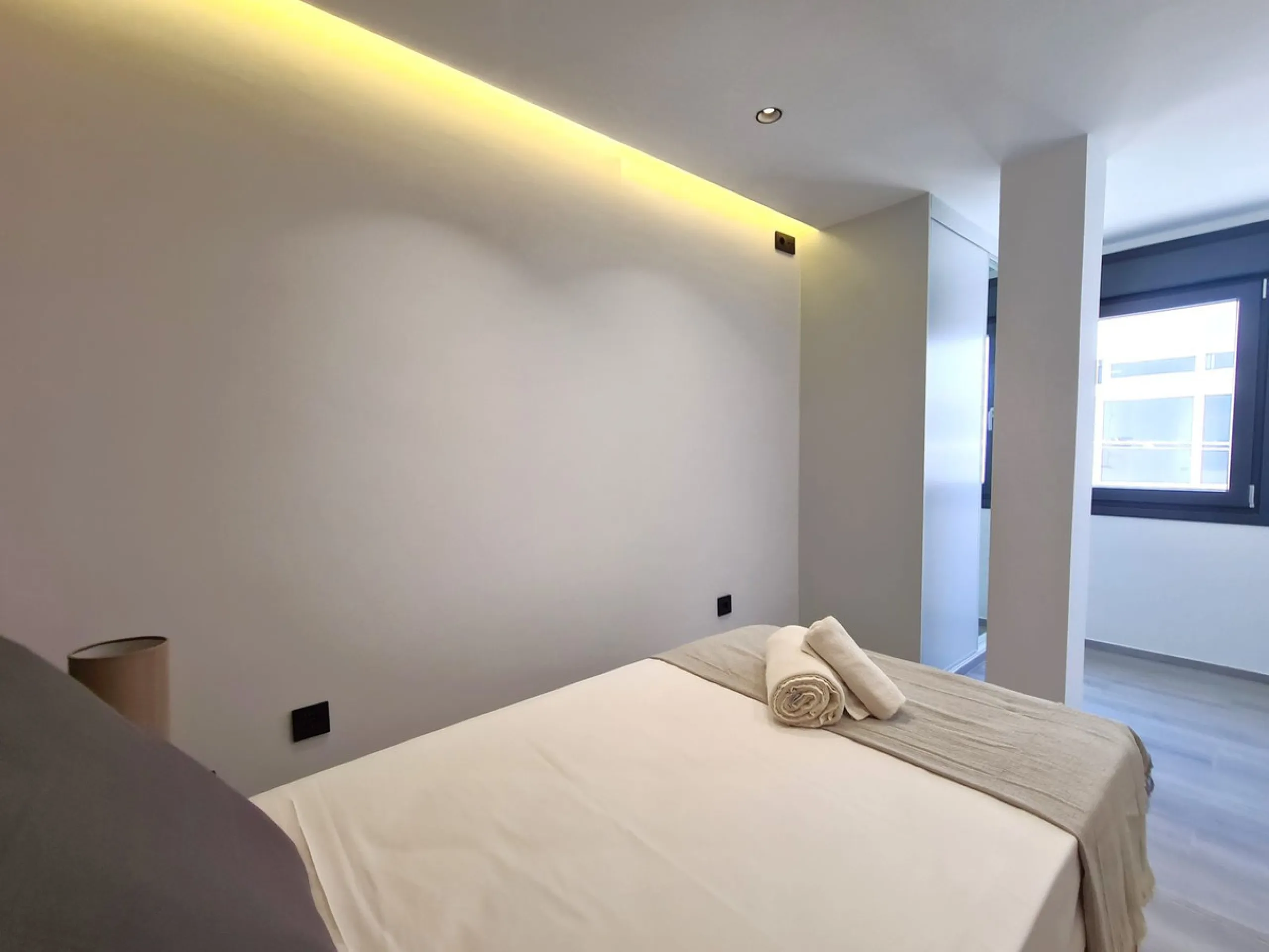MAGNIFICENT 4-BEDROOM APARTMENT IN THE CENTER OF ESTEPONA