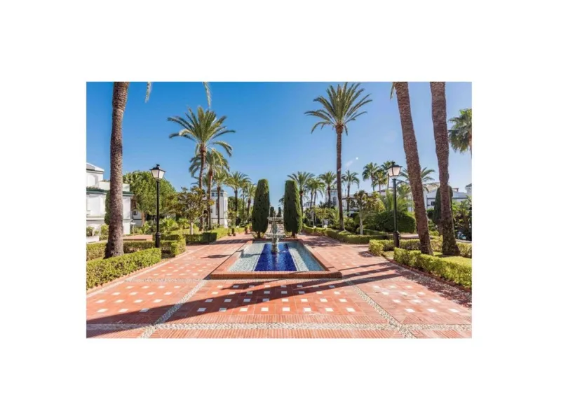 1st line beach on the New golden Mile between Marbella and Estepona!