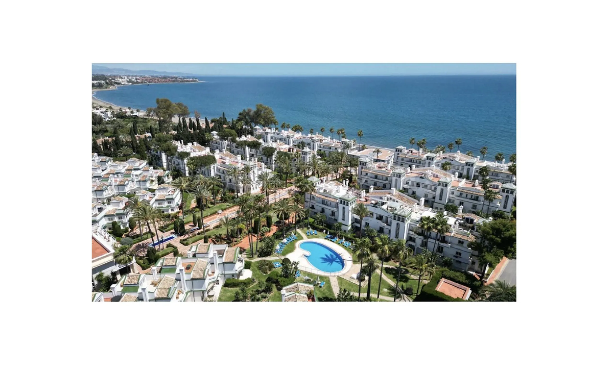 1st line beach on the New golden Mile between Marbella and Estepona!