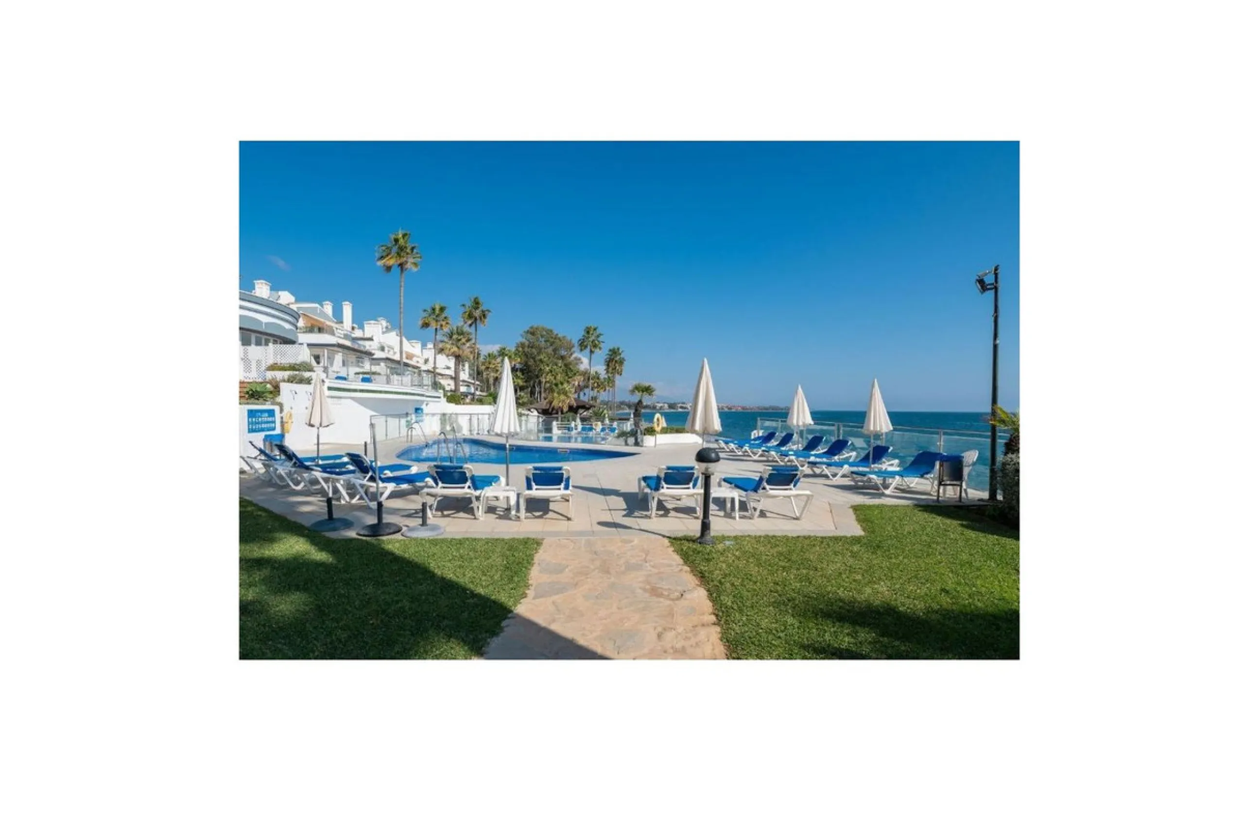 1st line beach on the New golden Mile between Marbella and Estepona!