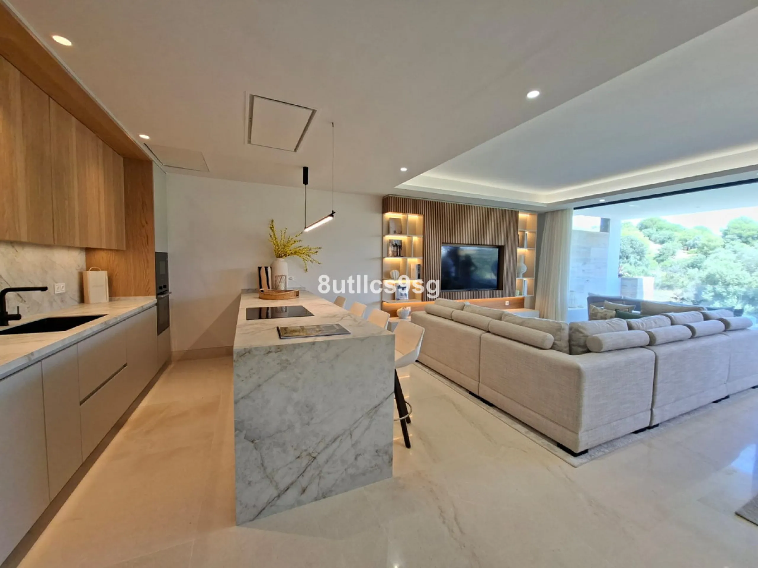 Apartment - Middle Floor Apartment в продаже в Marbella, Málaga. В доме 2 спален и 2 ванных комнат. Площадь дома 152 м²