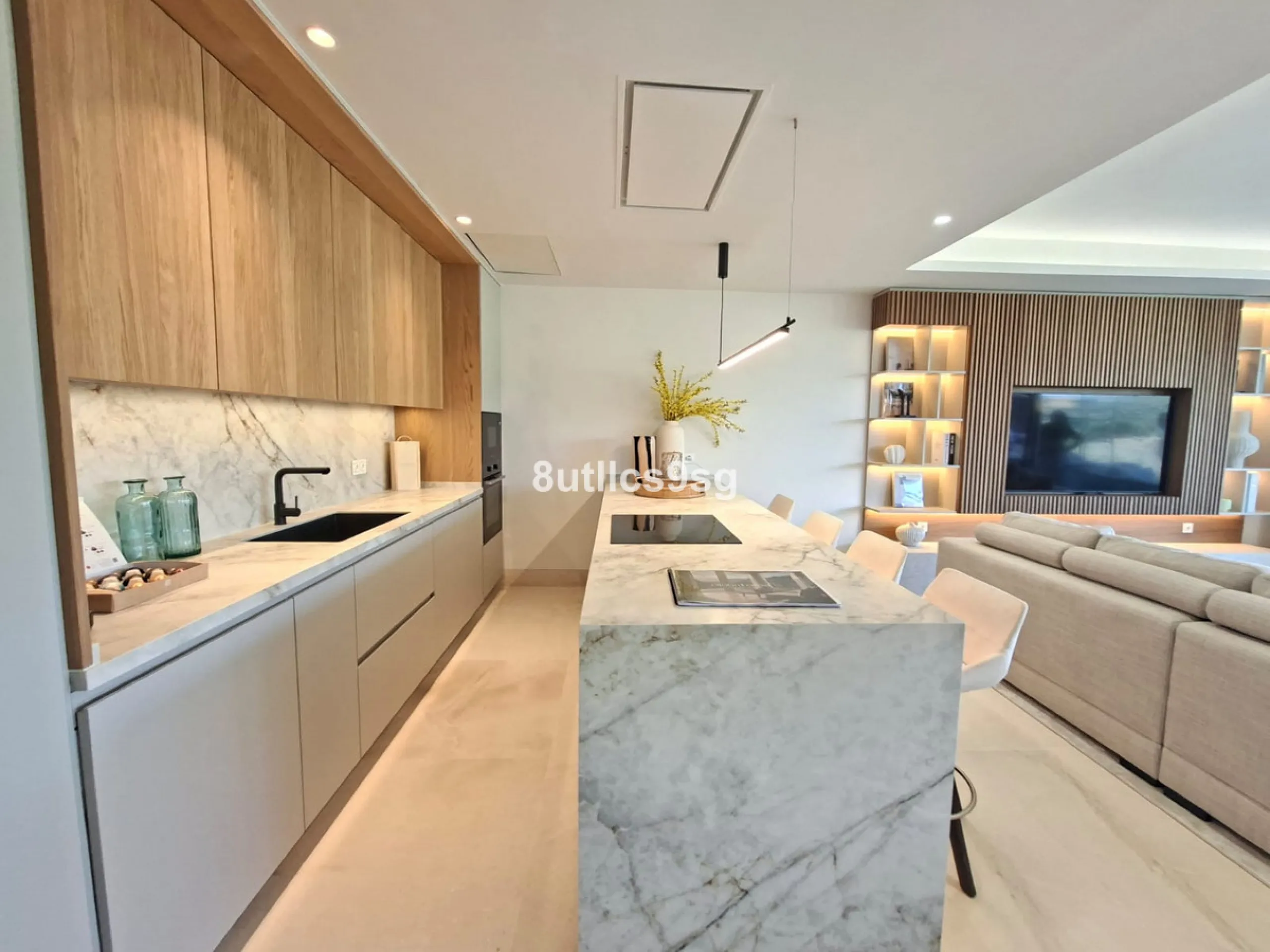 Apartment - Middle Floor Apartment в продаже в Marbella, Málaga. В доме 2 спален и 2 ванных комнат. Площадь дома 152 м²