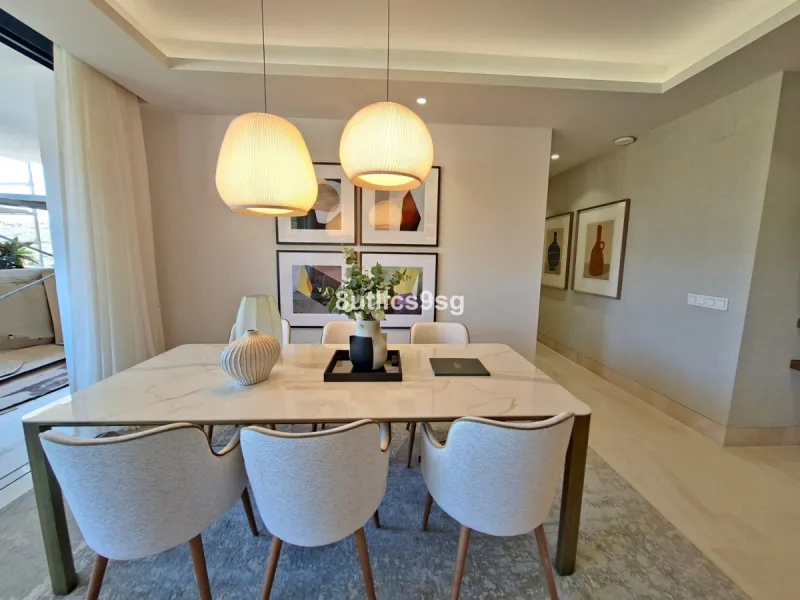 Apartment - Middle Floor Apartment в продаже в Marbella, Málaga. В доме 2 спален и 2 ванных комнат. Площадь дома 152 м²