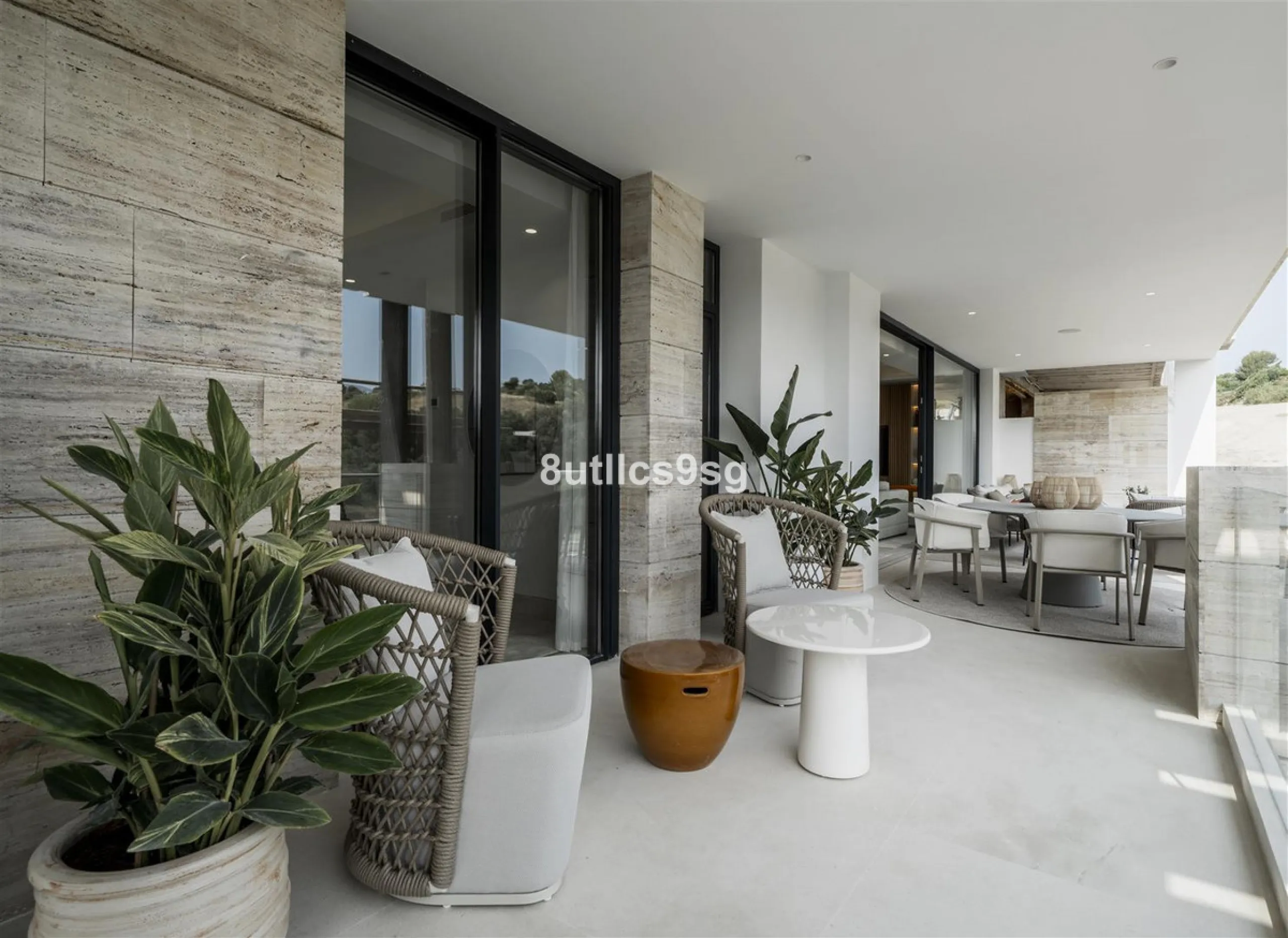 Apartment - Middle Floor Apartment в продаже в Marbella, Málaga. В доме 2 спален и 2 ванных комнат. Площадь дома 152 м²