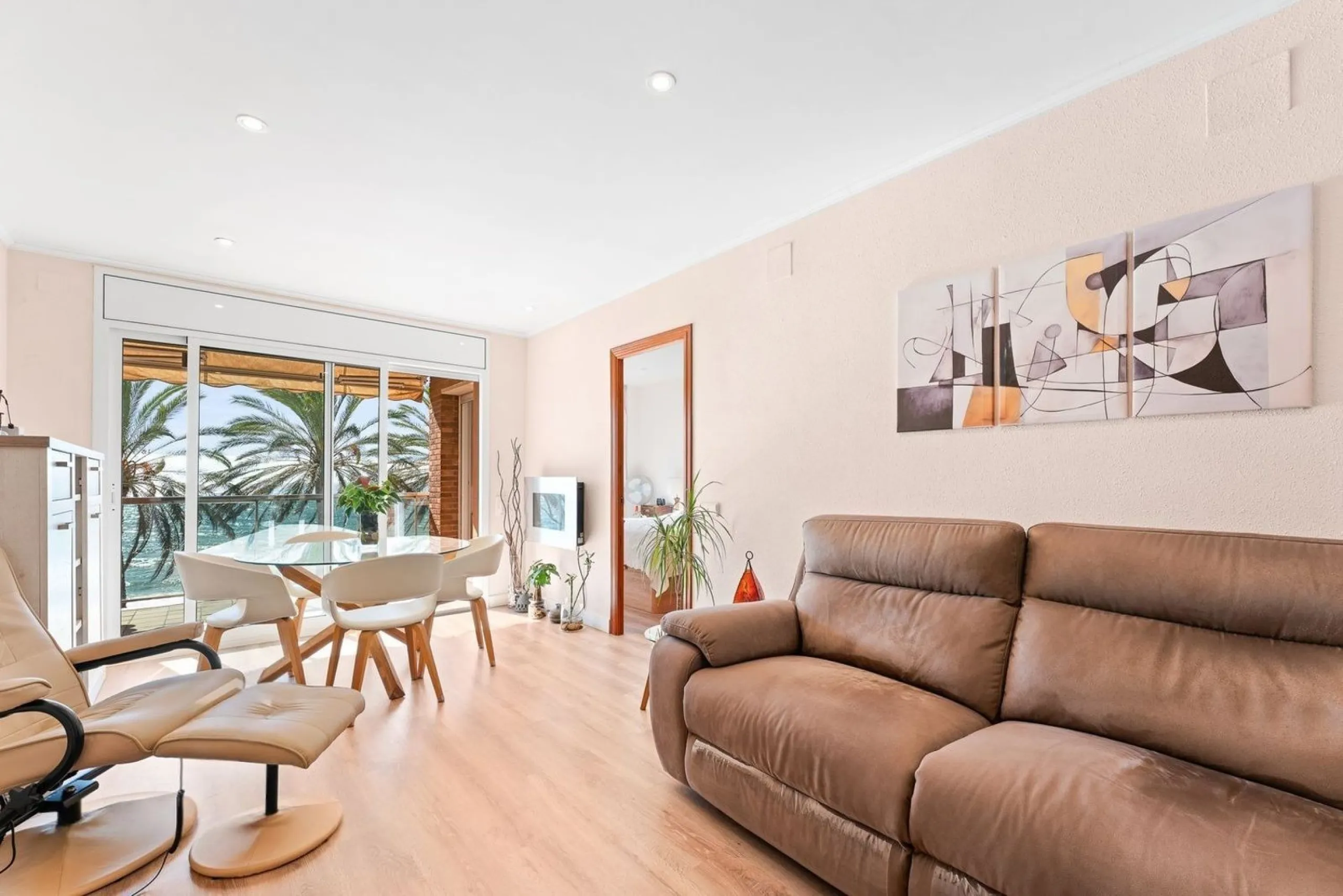 Bright frontline sea view apartment with panoramic views in Calafell, Costa Dorada