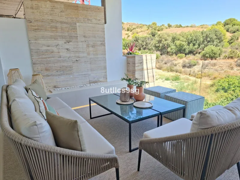Apartment - Middle Floor Apartment в продаже в Marbella, Málaga. В доме 2 спален и 2 ванных комнат. Площадь дома 152 м²