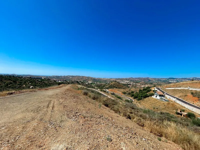 Great investment opportunity in new area of Mijas Golf