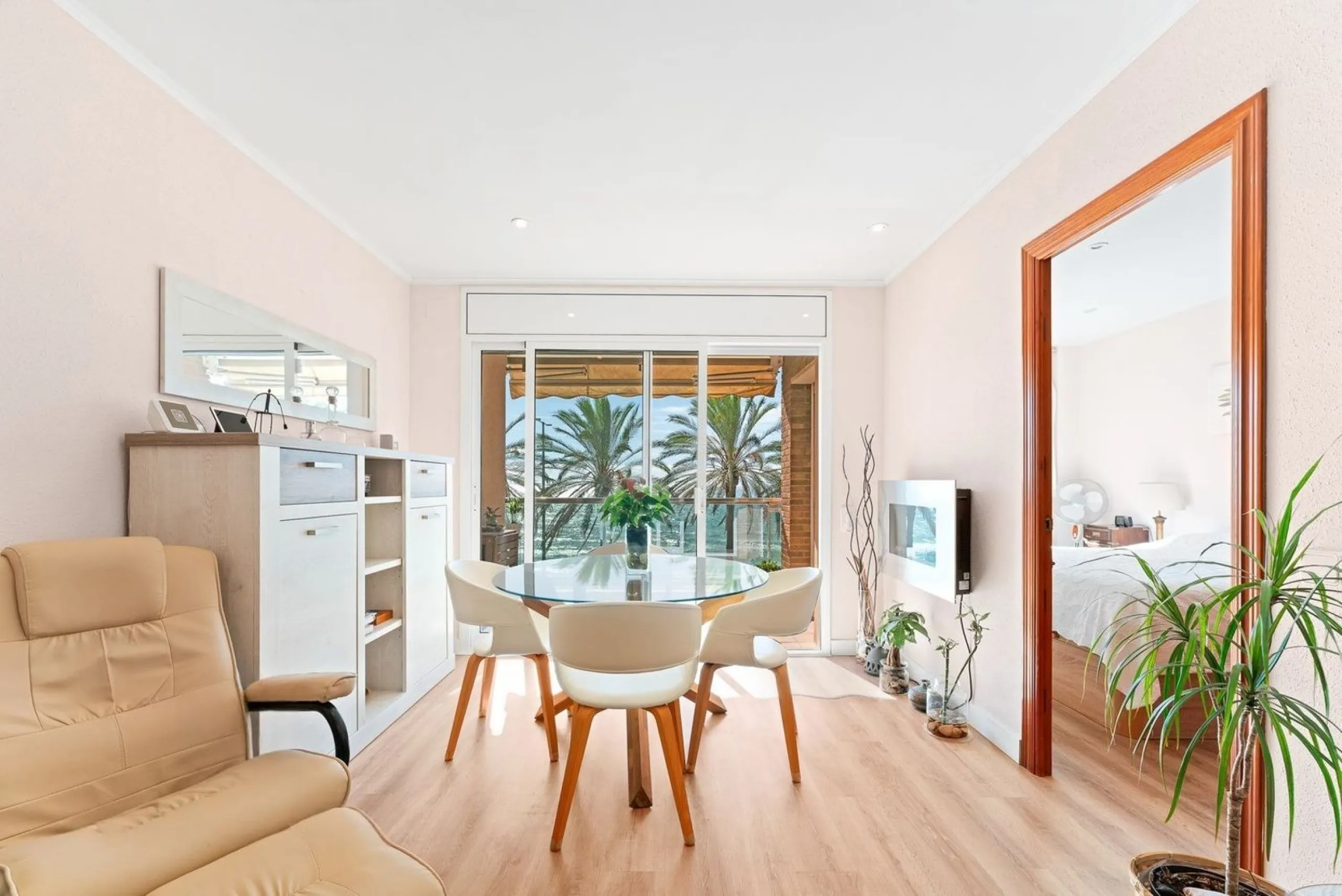 Bright frontline sea view apartment with panoramic views in Calafell, Costa Dorada