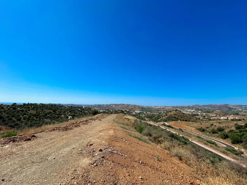 Great investment opportunity in new area of Mijas Golf