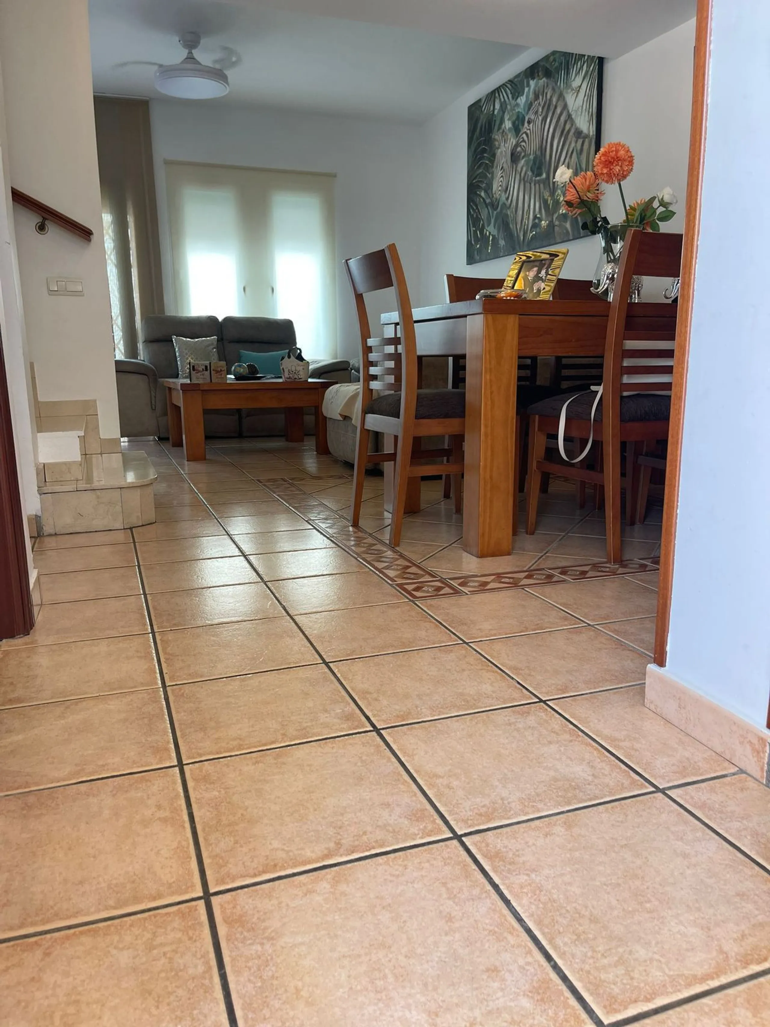 Large Family Townhouse in Estepona – Prime Location on Calle Juan Blanco