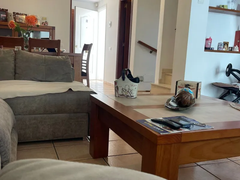 Large Family Townhouse in Estepona – Prime Location on Calle Juan Blanco