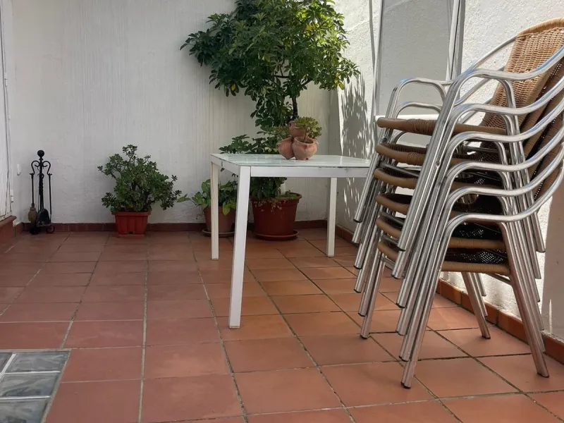 Large Family Townhouse in Estepona – Prime Location on Calle Juan Blanco