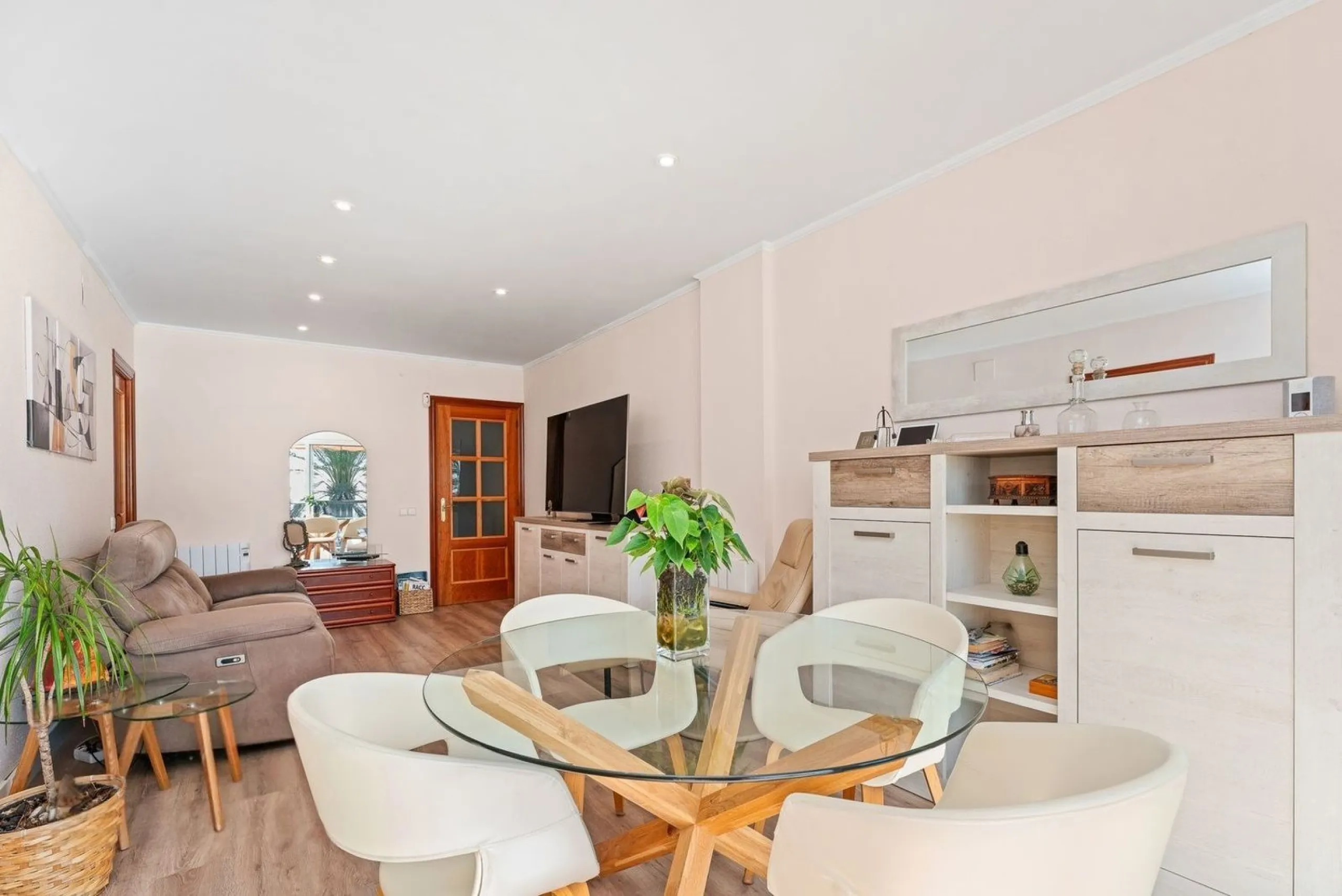 Bright frontline sea view apartment with panoramic views in Calafell, Costa Dorada