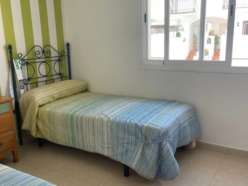 Large Family Townhouse in Estepona – Prime Location on Calle Juan Blanco