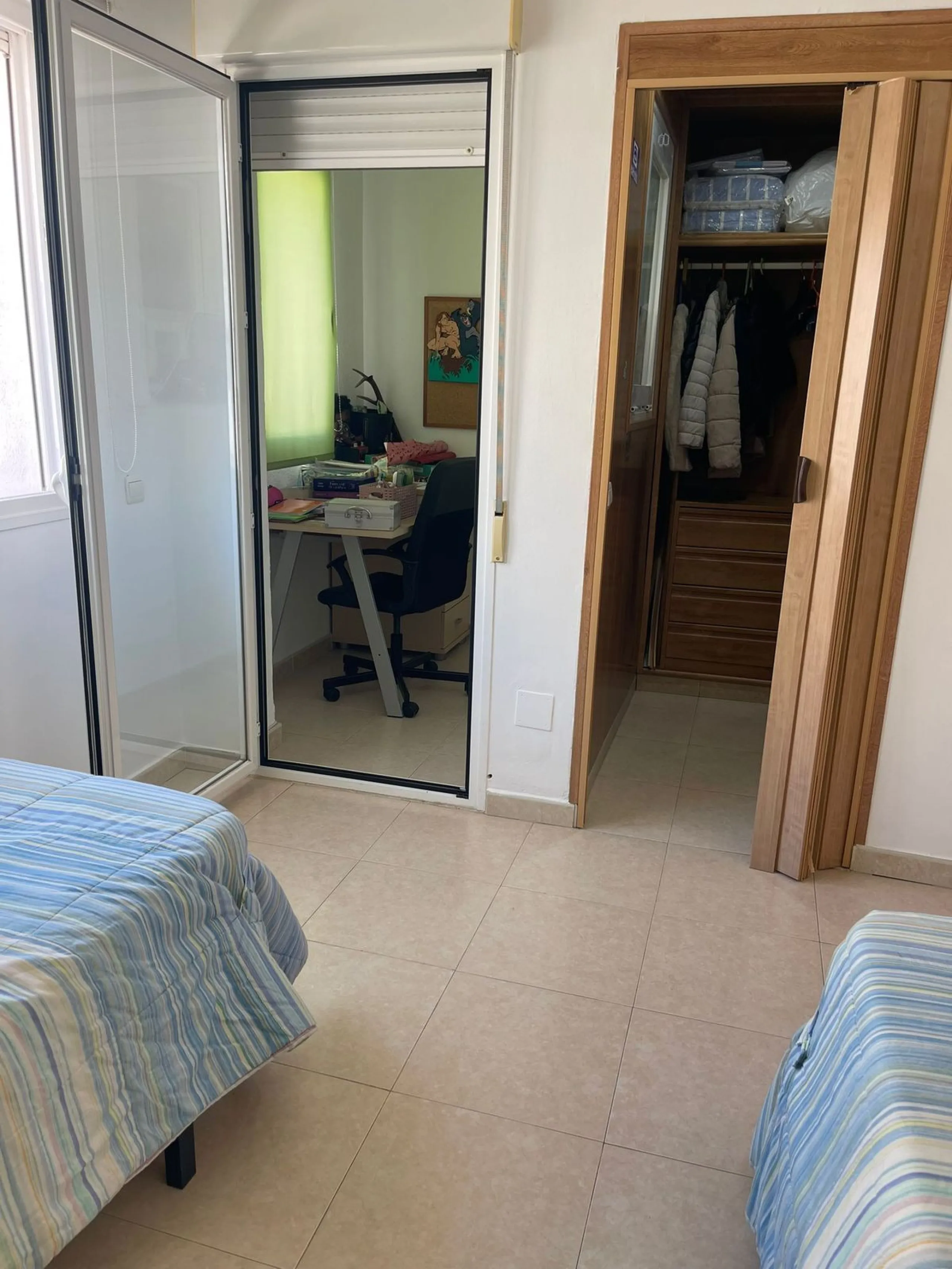 Large Family Townhouse in Estepona – Prime Location on Calle Juan Blanco