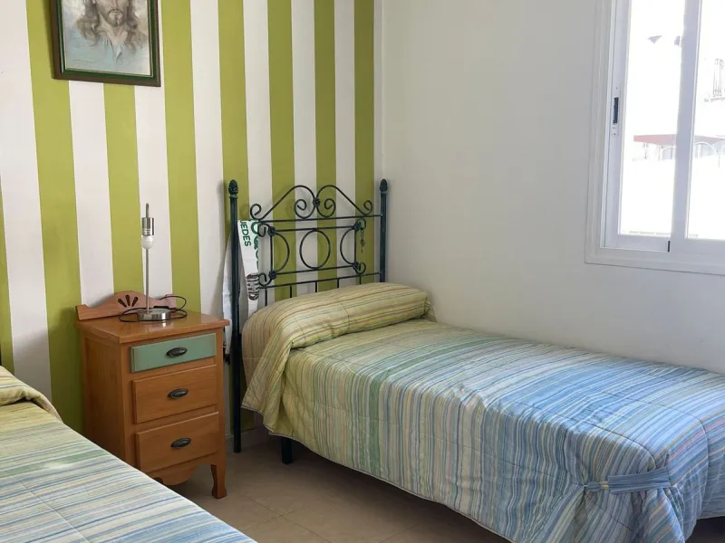 Large Family Townhouse in Estepona – Prime Location on Calle Juan Blanco
