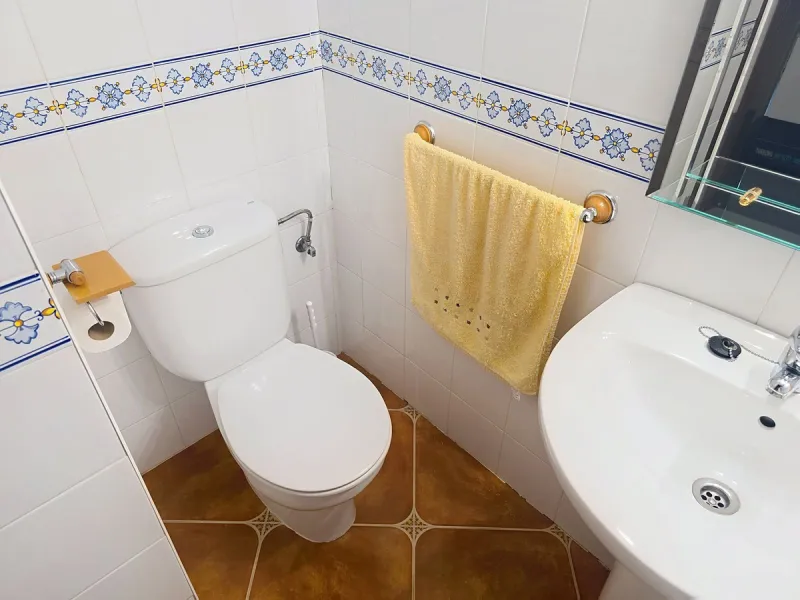 House - Detached Villa в продаже в Cómpeta, Málaga. В доме 2 спален и 2 ванных комнат. Площадь дома 229 м². Площадь участка 2497 м²