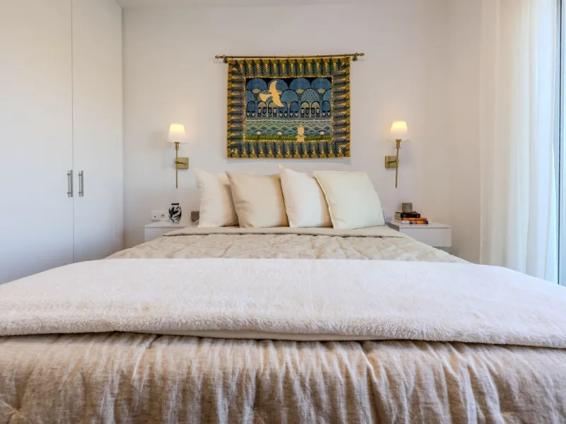 Apartment - Penthouse в продаже в Estepona, Málaga. В доме 2 спален и 2 ванных комнат. Площадь дома 75 м²