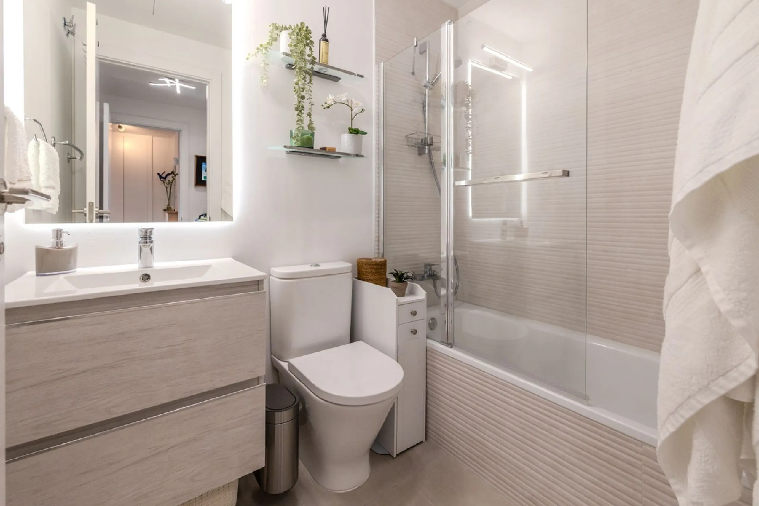 Apartment - Penthouse в продаже в Estepona, Málaga. В доме 2 спален и 2 ванных комнат. Площадь дома 75 м²