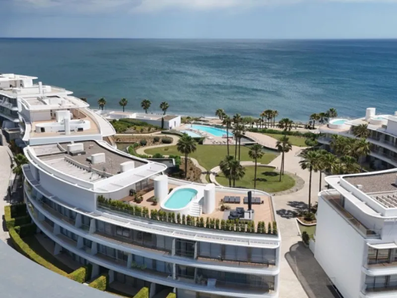 Welcome to this luxurious apartment located in the exclusive beachfront residential complex The Edge. This 2nd floor home offers four bedrooms and two bathrooms with exclusive Dornbracht finishes. The open concept living room and kitchen create a social a