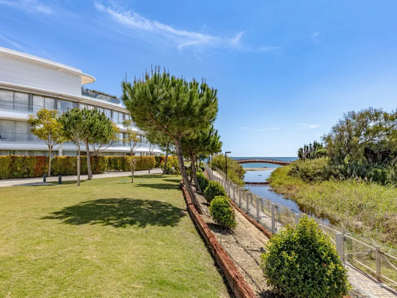 Welcome to this luxurious apartment located in the exclusive beachfront residential complex The Edge. This 2nd floor home offers four bedrooms and two bathrooms with exclusive Dornbracht finishes. The open concept living room and kitchen create a social a