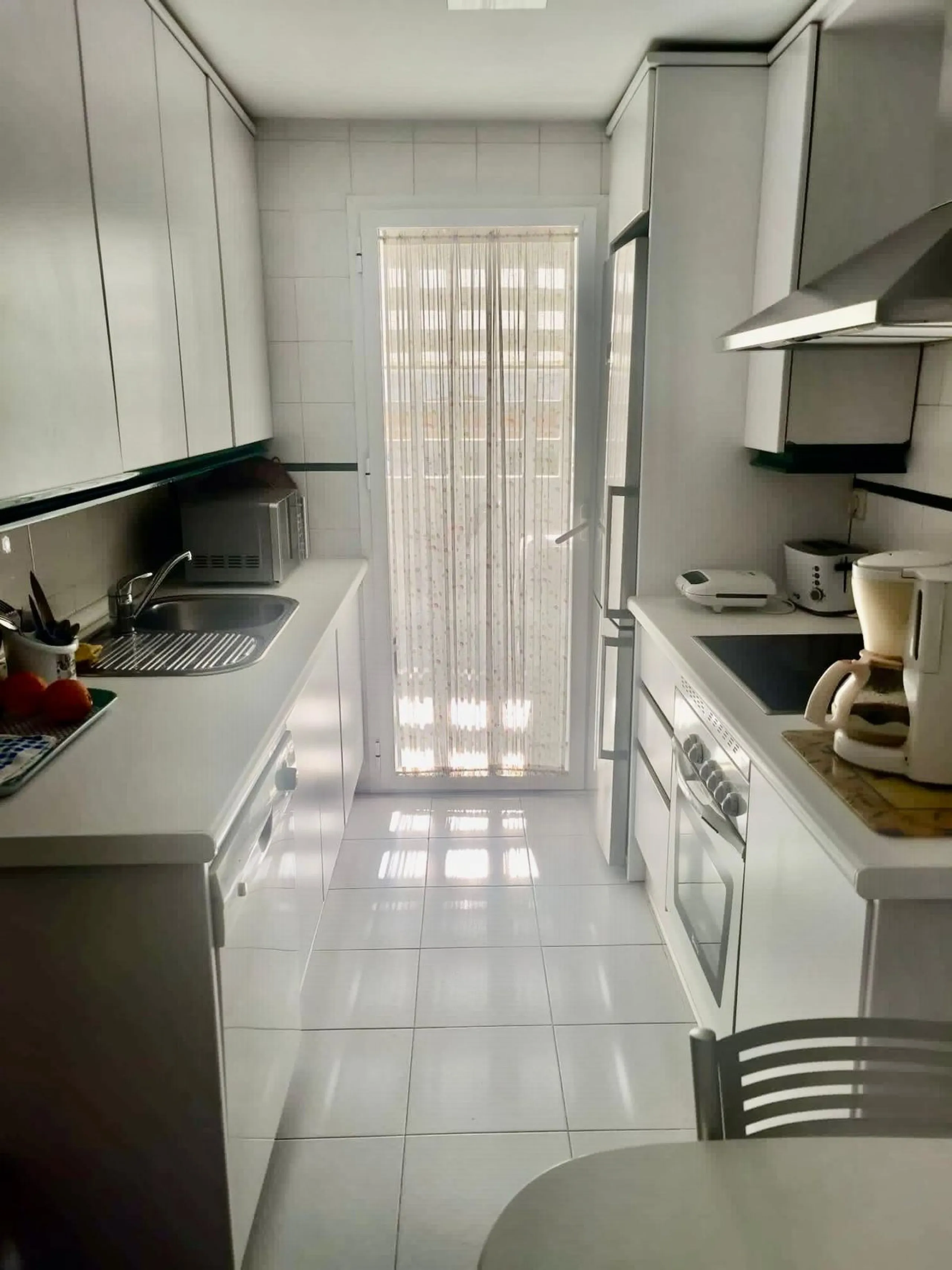 Er zijn vergezichten встретил еен большой террасы фургона 89 метрос ван gran privacidad en dit appartement van 2 slaapzalen en 2 badkamers, adem de салон-komedor en cocina totale uitrusting встретился с воздухом frío y caliente en toda la vivienda. Fantas