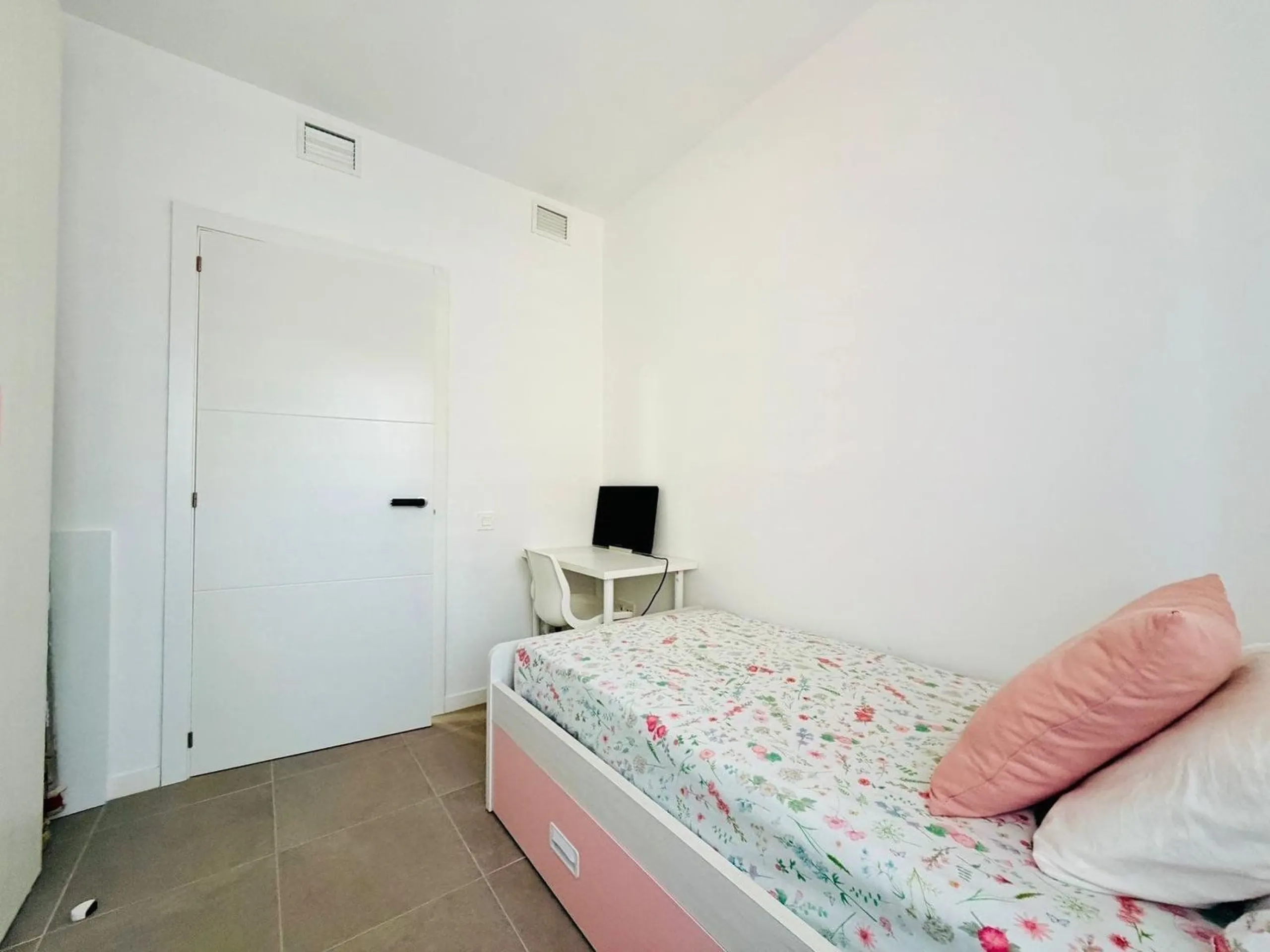 Modern bright apartment with pool next to the beach in Calafell, Costa Dorada